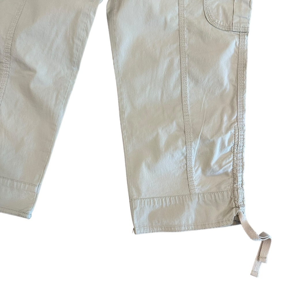 Chico's lightweight utility style mid rise pants light tan cropped capri length - Picture 2 of 15
